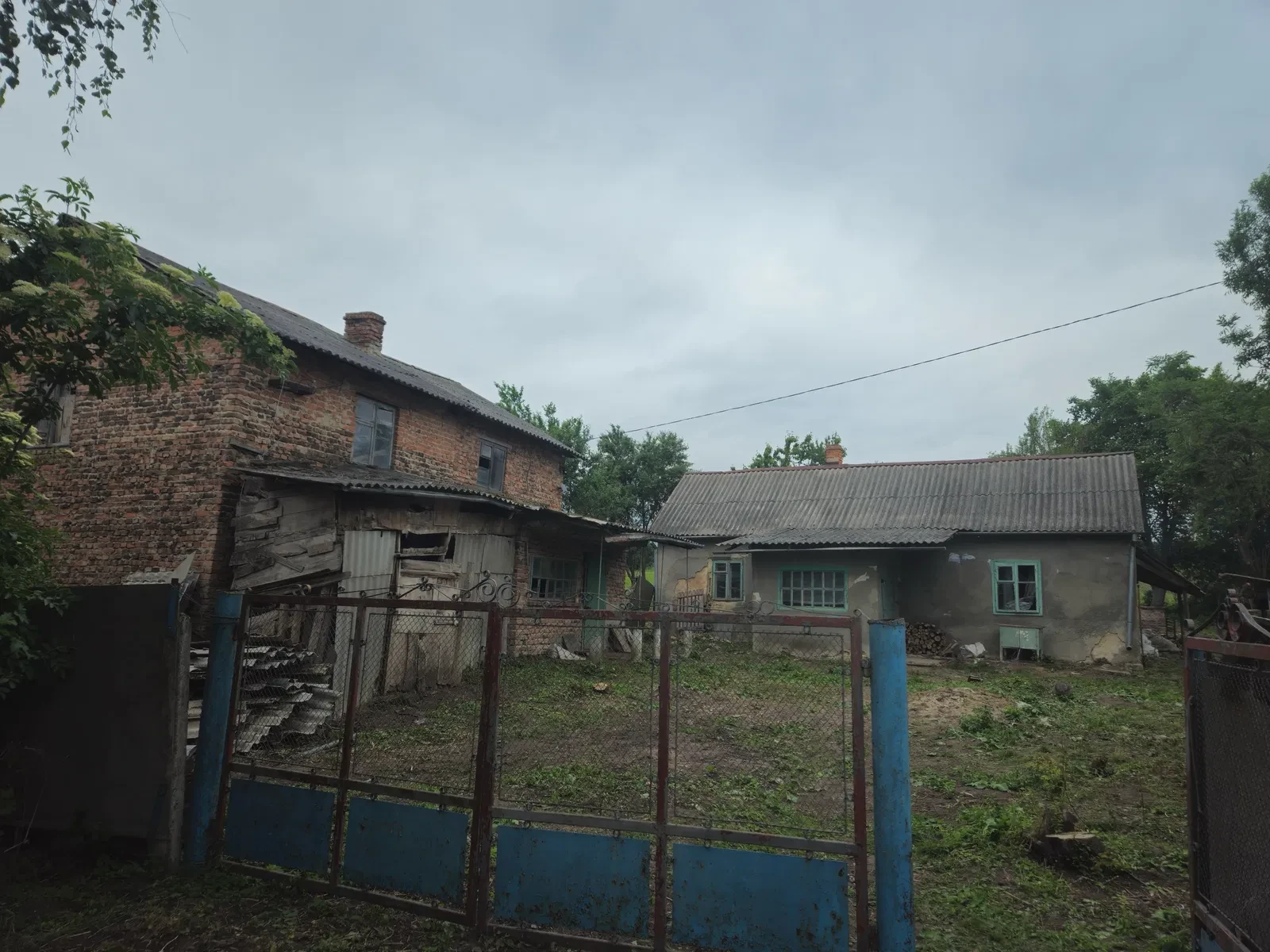 Будинок, Вижняни: погріб, для господарства, 30 км від Львова
