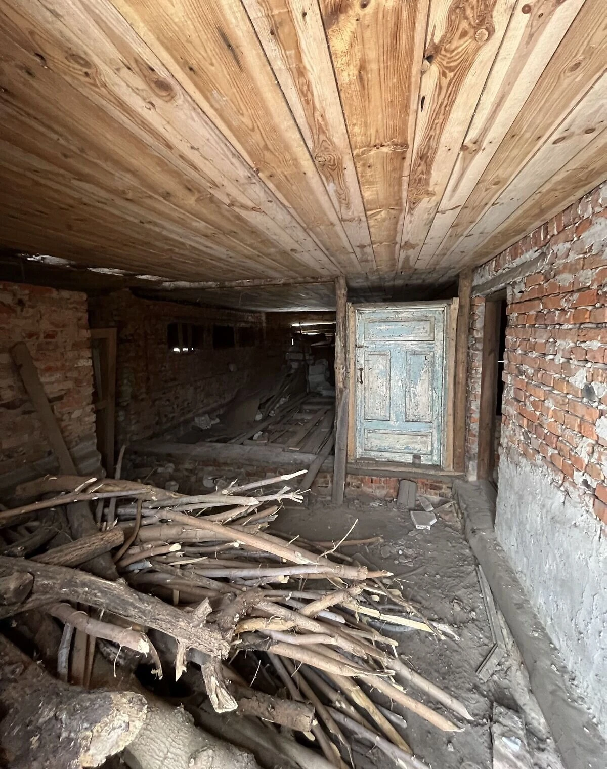 Будинок, Мена: цегляні стіни, 2 поверхи - фото 5