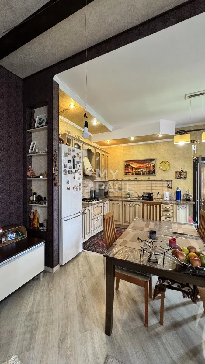 Будинок, Дарницький: окремі будинки, мансарда 50 м², метро Славутич 5 хв - фото 1