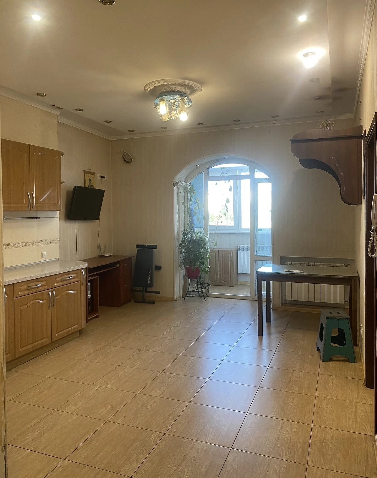 1-комнатная квартира, Приморский: многоуровневая планировка, охрана - фото 1