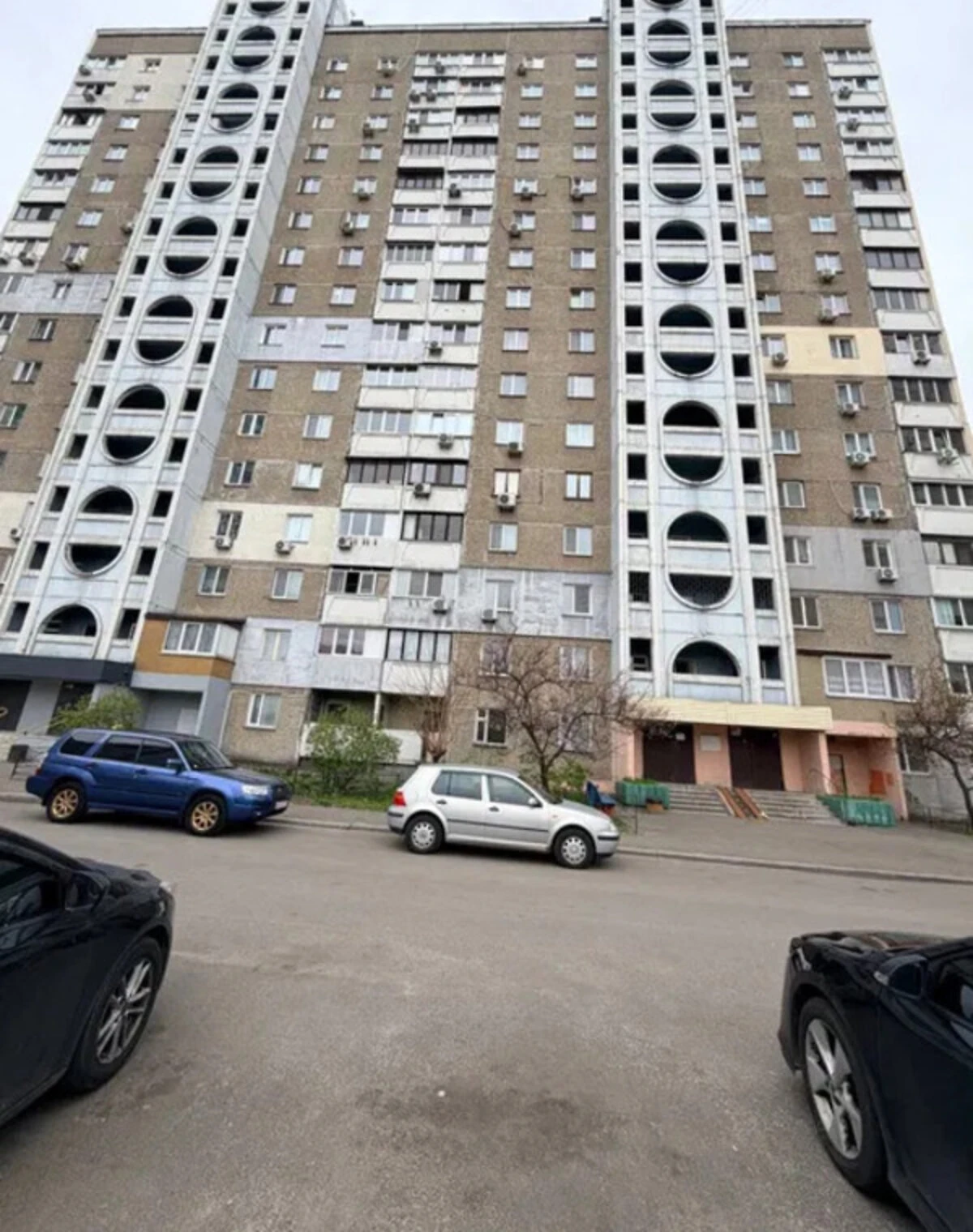 3-кімнатна квартира, Позняки: косметичний ремонт, роздільний санвузол - фото 1
