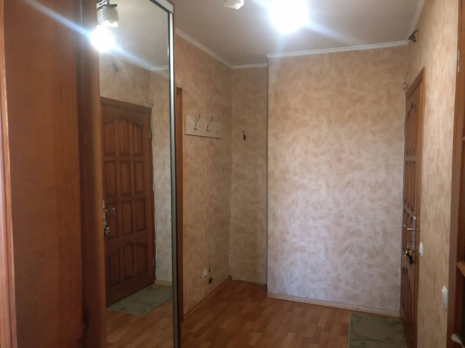 1-кімнатна квартира, Новогуйвинське: автономне опалення, вид на озеро, фото 3