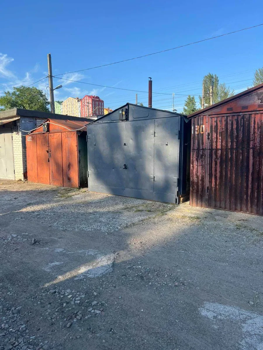 Гараж, Дніпровський: підвал і оглядова яма, охорона, фото 1