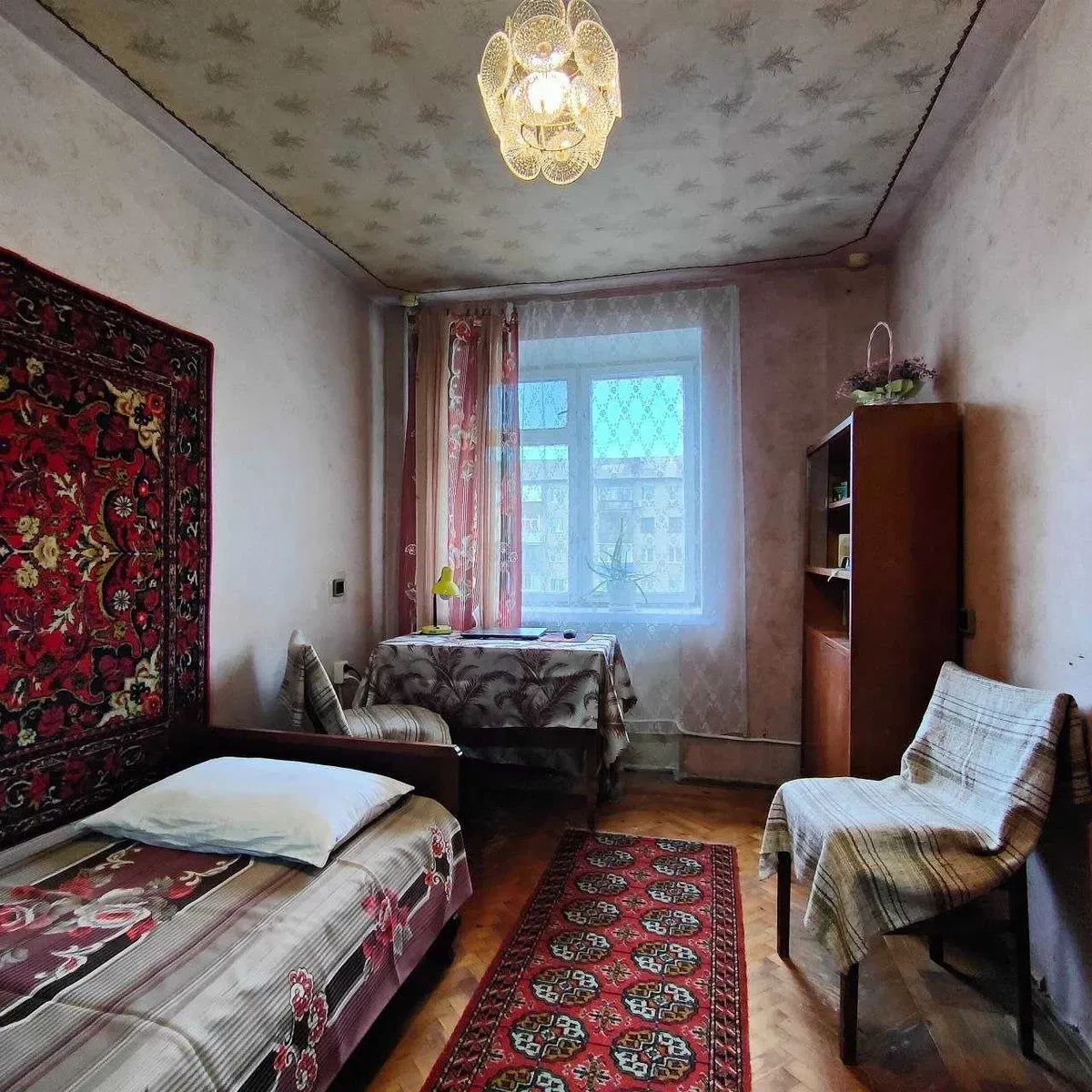 3-комнатная квартира, Павлоград: балкон после ремонта, мебель и техника, фото 5