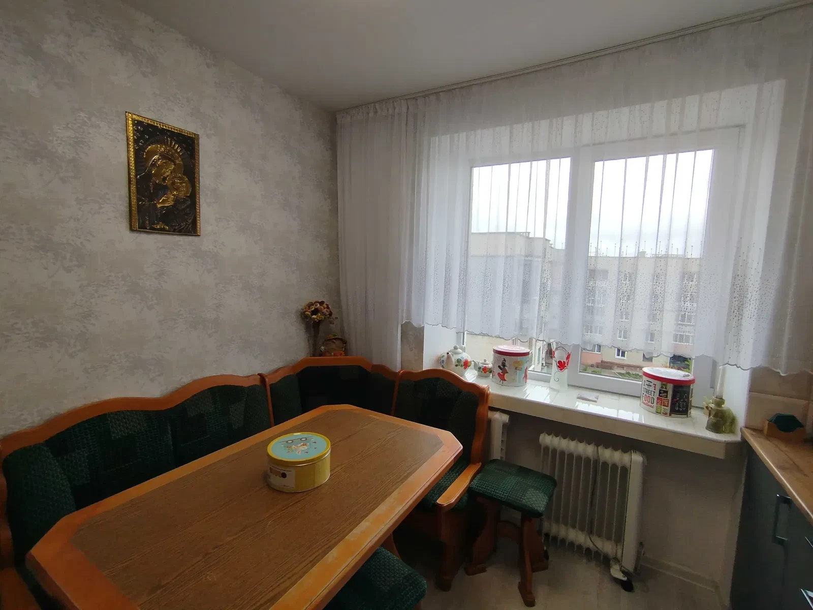 4-кімнатна квартира, Нововолинськ: євроремонт, цегляний будинок, фото 2