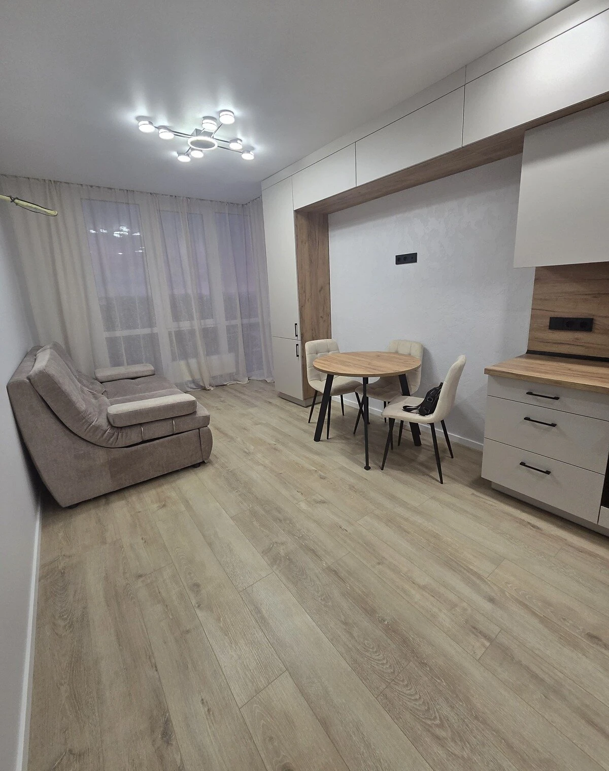 1-комнатная квартира, Петропавловская Борщаговка: укрытие, охрана