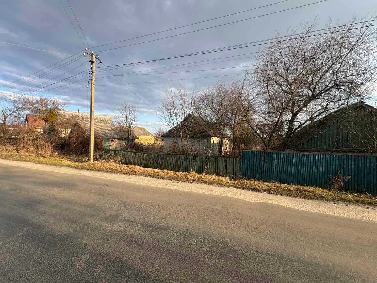 Ділянка 43 соток, Колонщина: хата, газ та електрика - фото 1