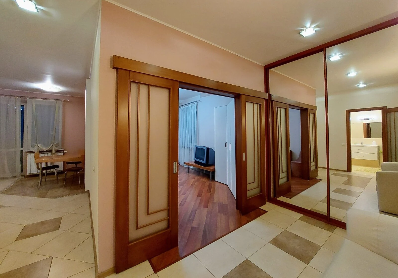 1-кімнатна квартира, Оболонь: євроремонт, охорона території - фото 5
