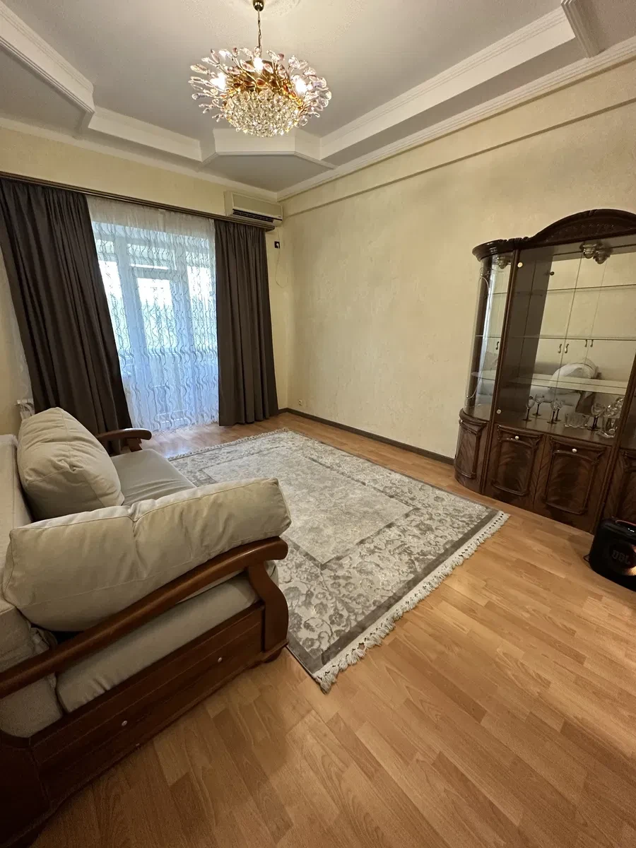 2-кімнатна квартира, Кам’янське: новий ремонт, власне паркомісце, фото 4