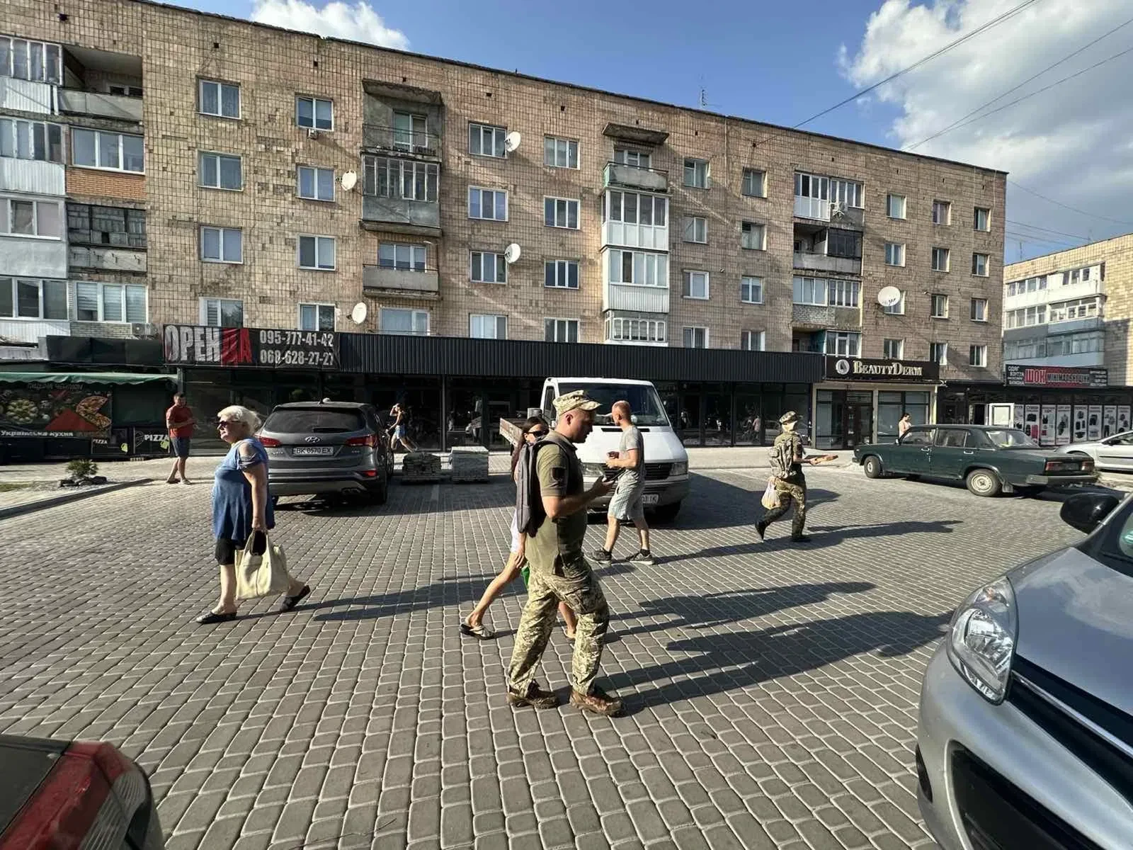 Помещение, Базарчик: свободная планировка, панорамные окна, паркинг, фото 4