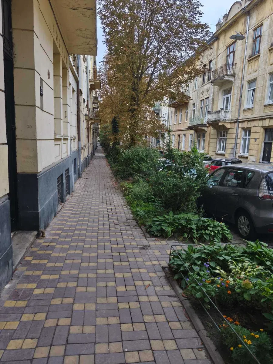 2-кімнатна квартира, Галицький: євроремонт, кондиціонери