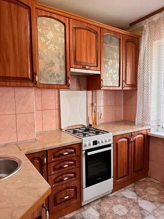 2-кімнатна квартира, Шевченківський: меблі й техніка, магазини поруч - фото 3