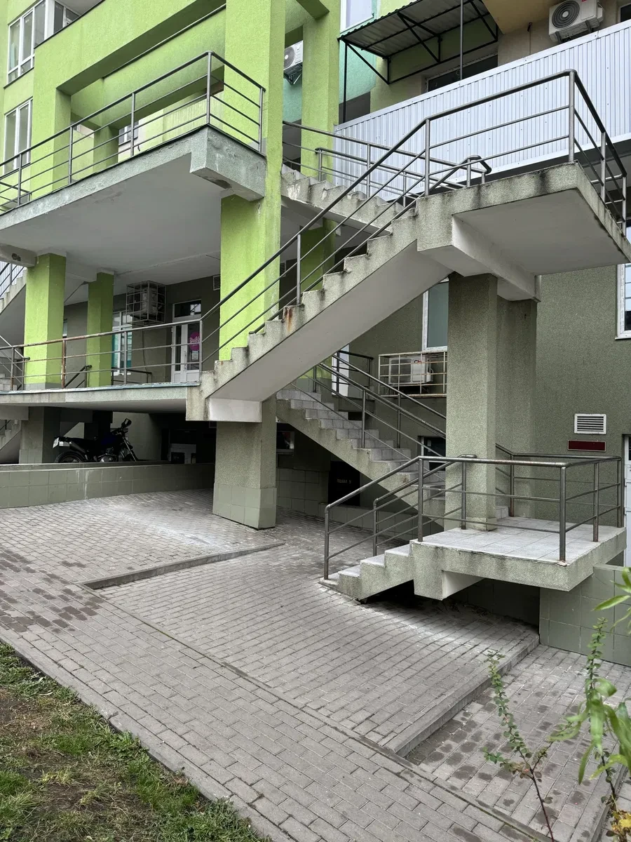 Приміщення у ЖК Відрадний: фасадне, чинний орендар - фото 4