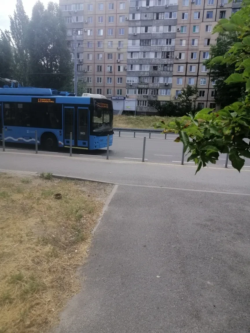 Магазин, Соборный: фасадное, панорамные окна, река в пределах 1 км - фото 3