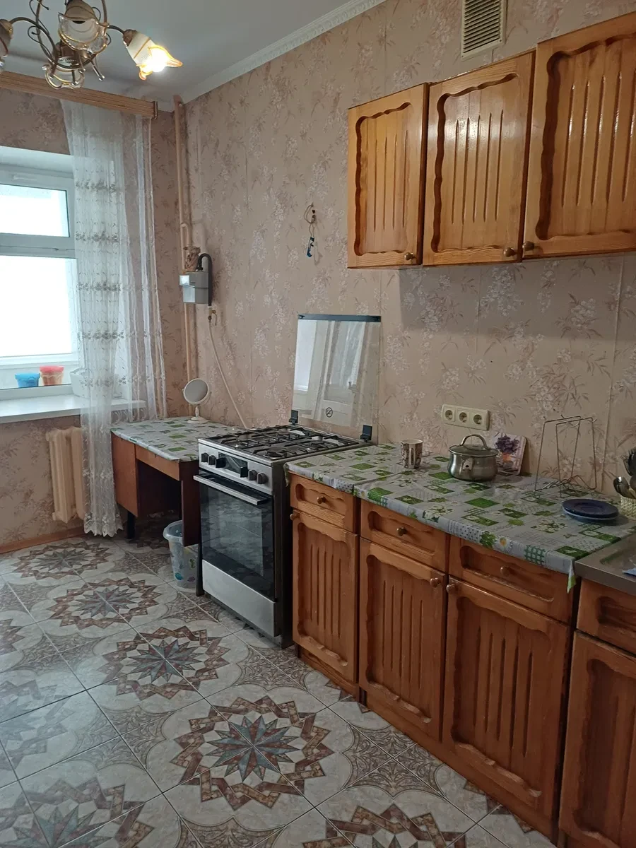 2-кімнатна квартира, Хаджибейський: дві лоджії, косметичний ремонт, фото 2