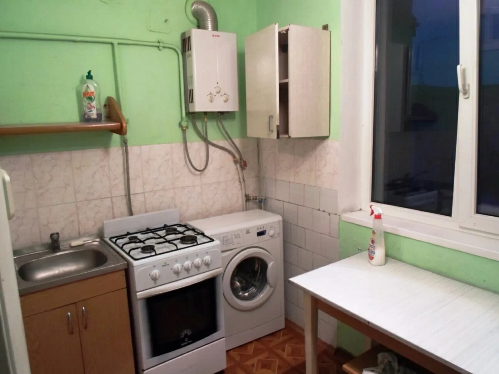 1-комнатная квартира на улице Юности: отопление и вода без света - фото 3