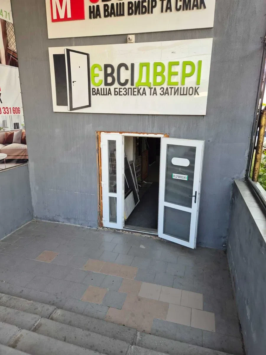 Приміщення, Васильків: фасадне, два окремі входи, фото 3