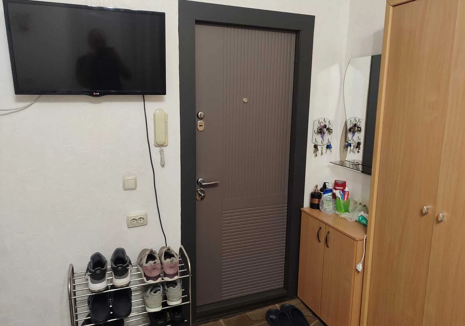 Комната, Куреневка: укрытие в доме, кухня на этаже, фото 4
