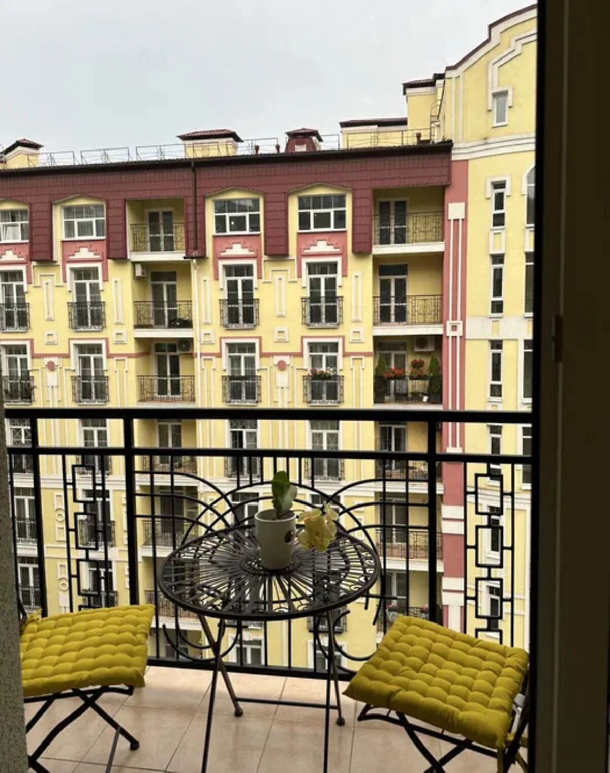1-кімнатна квартира, Поділ: євроремонт, торг - фото 1