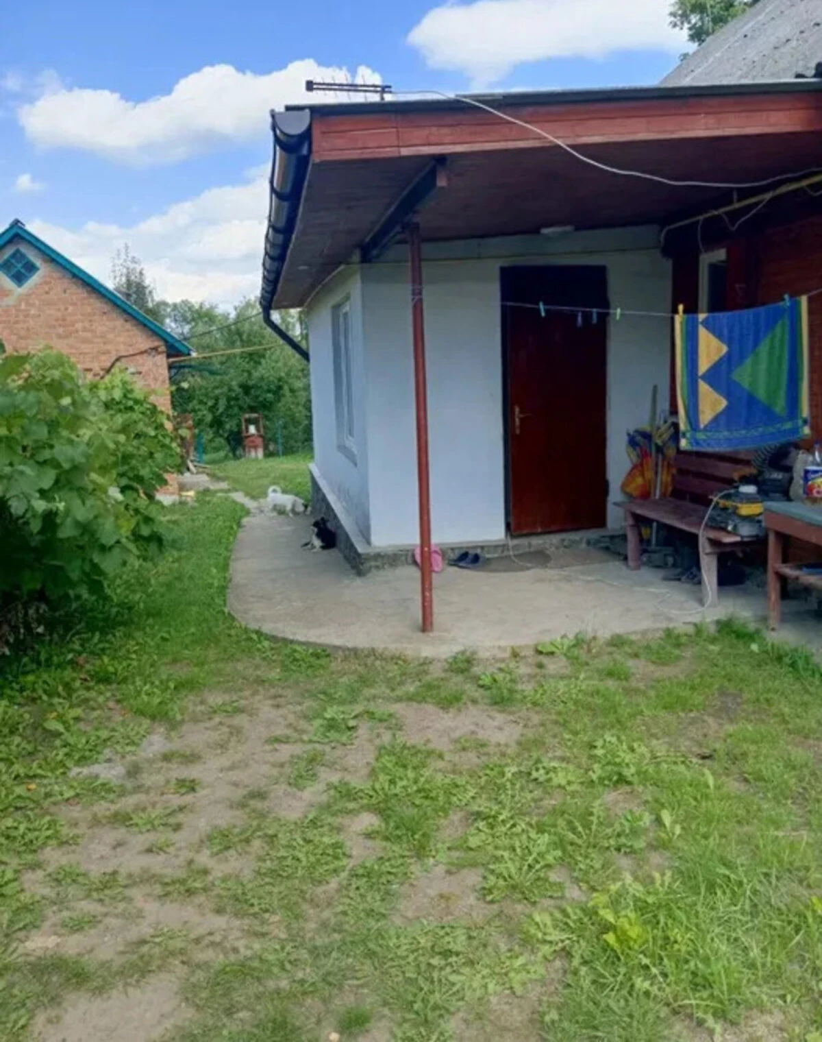 Будинок, Буйволівці: свердловина, літня кухня, сад
