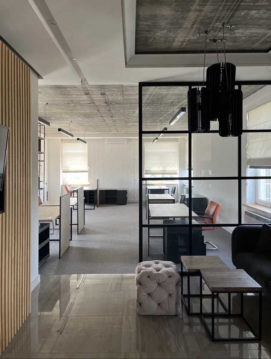 Офіс у ЖК Andersen: тераса 40 м², світло не вимикають, фото 3