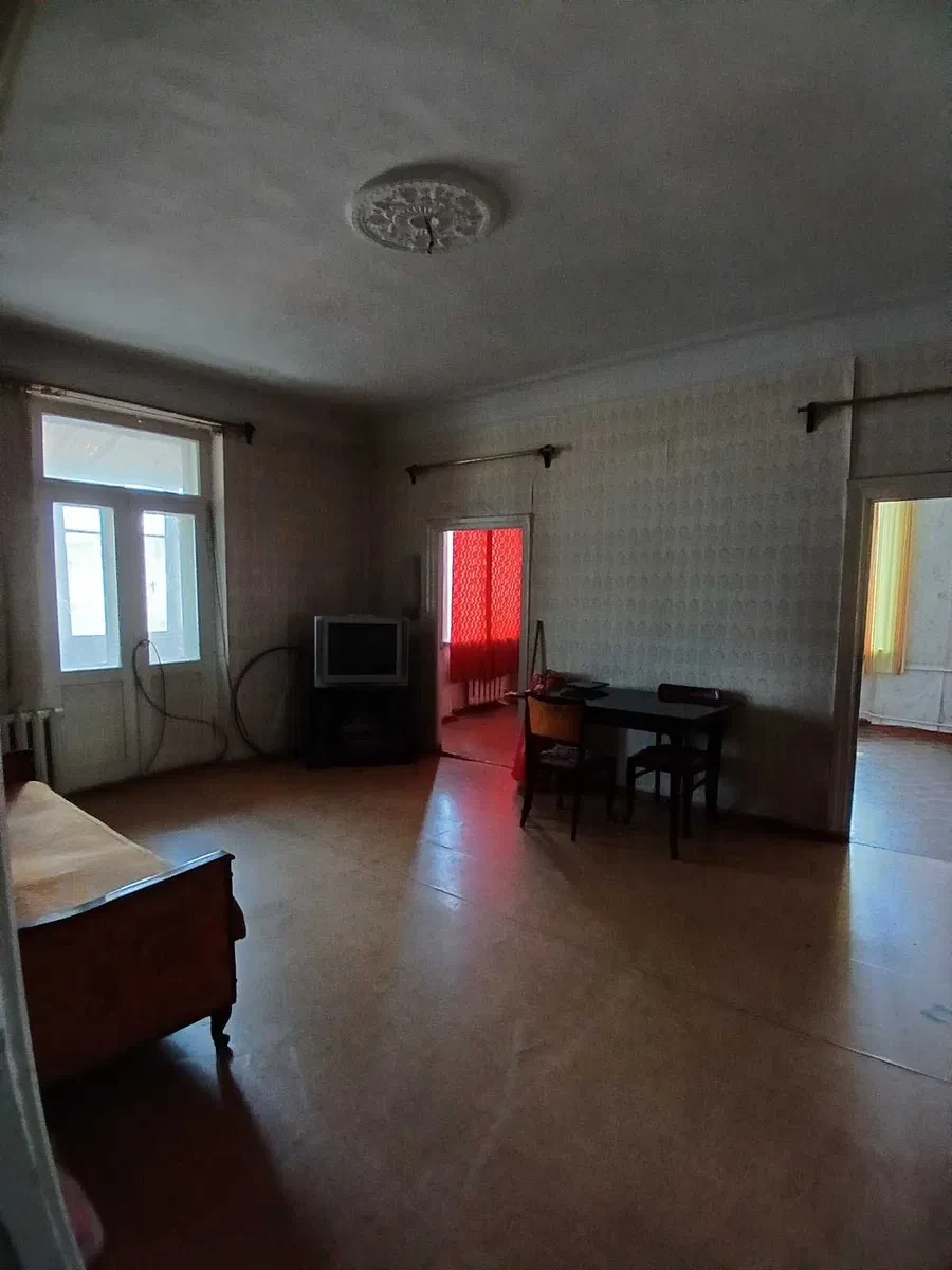 3-кімнатна сталінка, Олександрiвський: гараж з ямою, пл.Свободи - фото 4