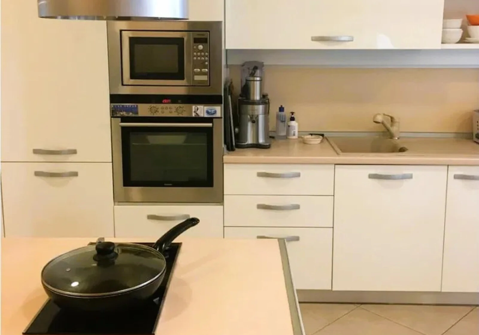 3-кімнатна квартира, Лук'янівка: укриття, вода й ліфт без світла - фото 1