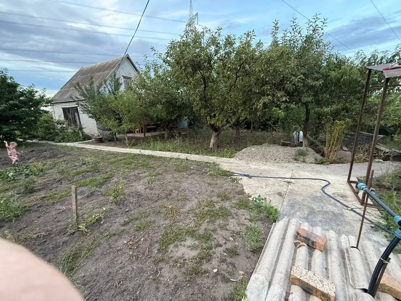 Дача, Ростуче: біля кар’єру, світло і вода - фото 3