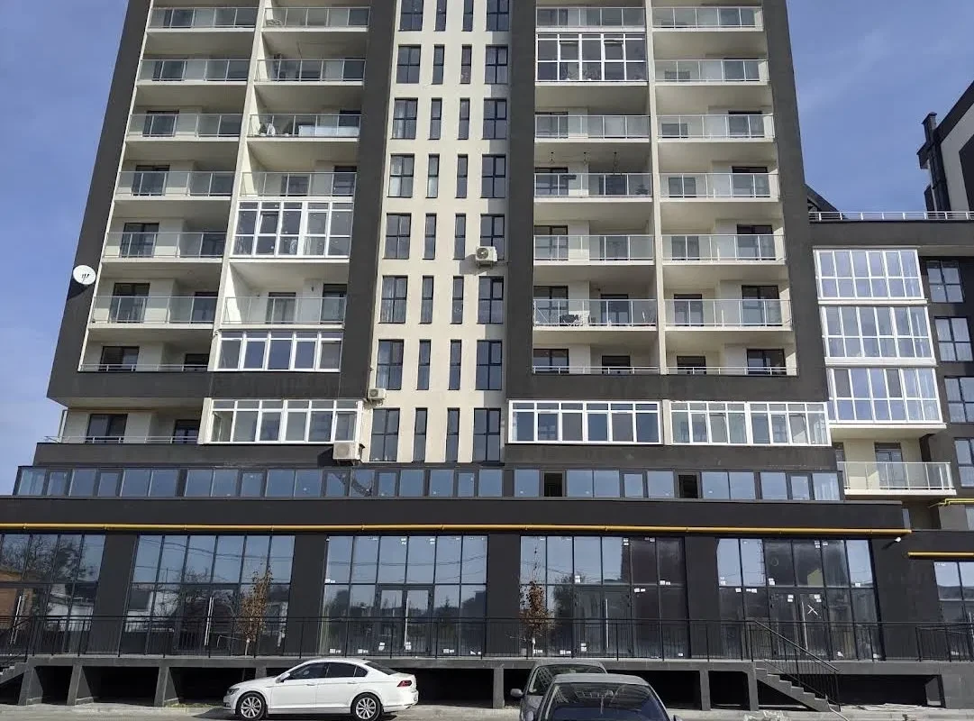 1-кімнатна квартира, Шевченківський: велика тераса 11 м², євроремонт