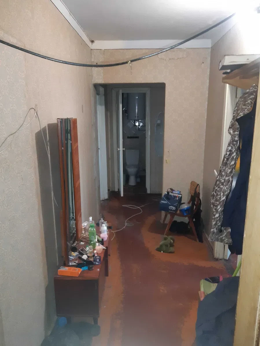 3-комнатная квартира, Херсон: 2-й Таврик, под ремонт, єОселя