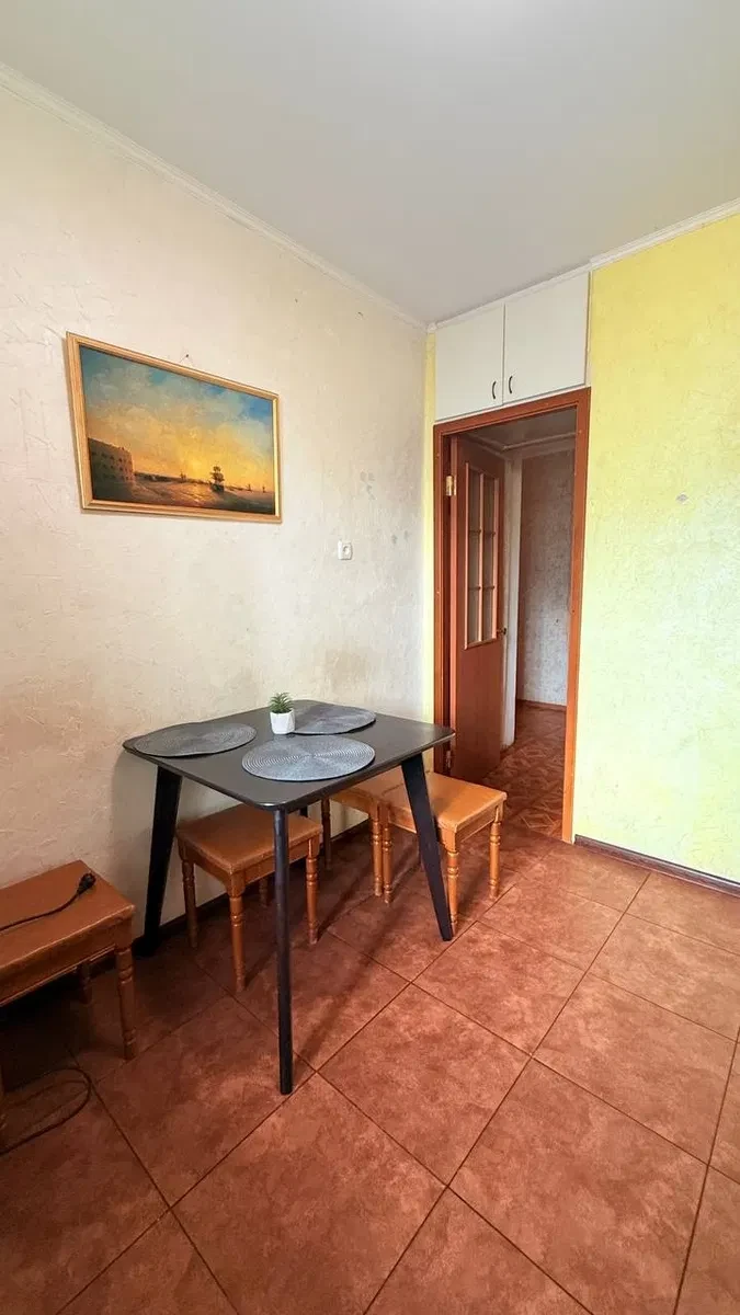 3-кімнатна квартира, Шевченківський: біля метро, не торцева - фото 3