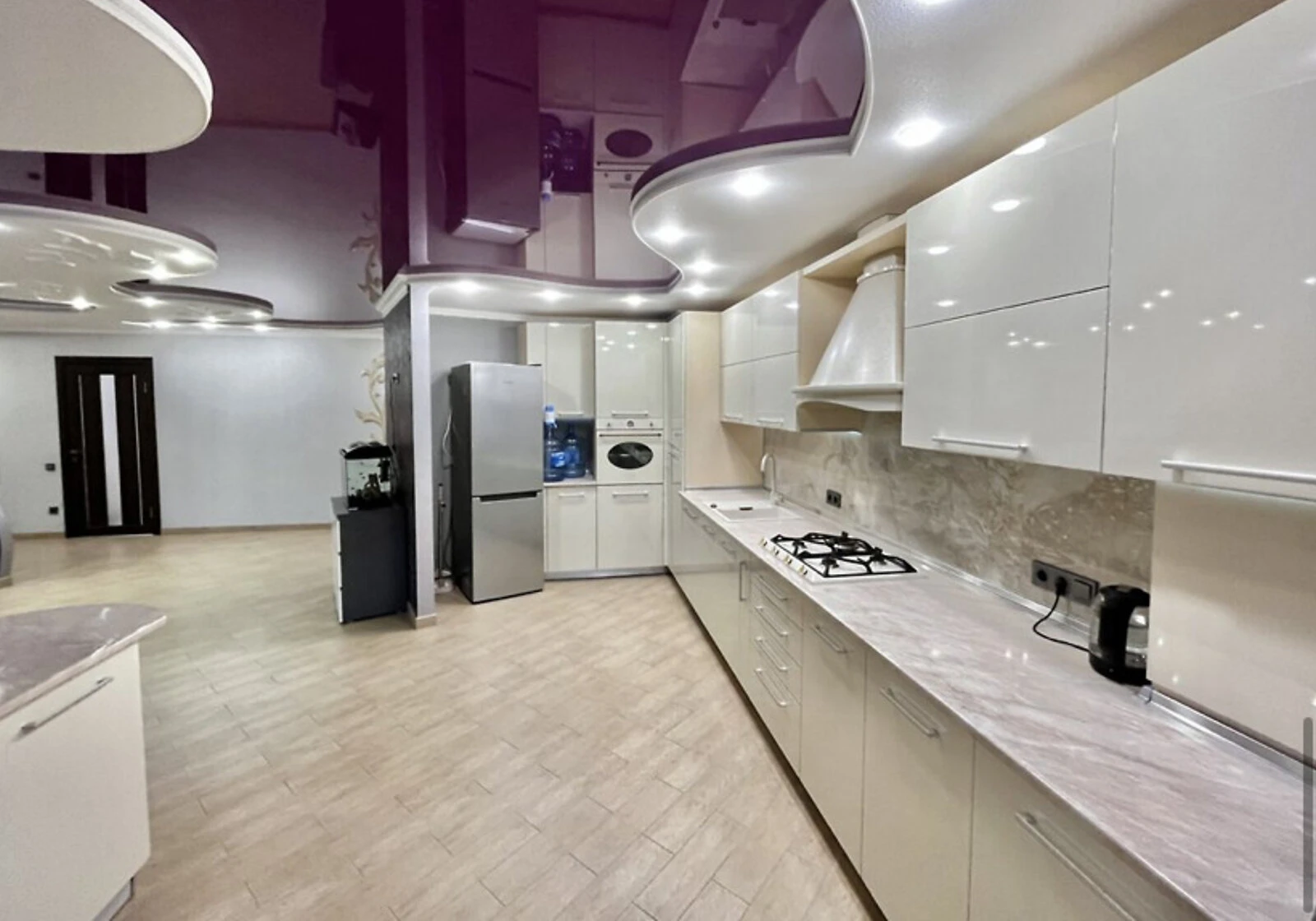 3-кімнатна квартира, Поділ: кухня-студія, дизайнерський ремонт, торг, фото 5