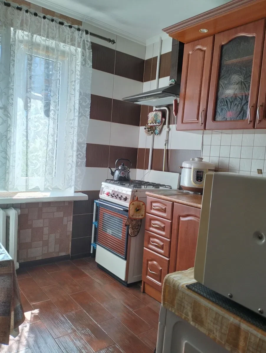 1-кімнатна квартира, Голосіївський: житловий стан, метро Олімпійська 10 хв