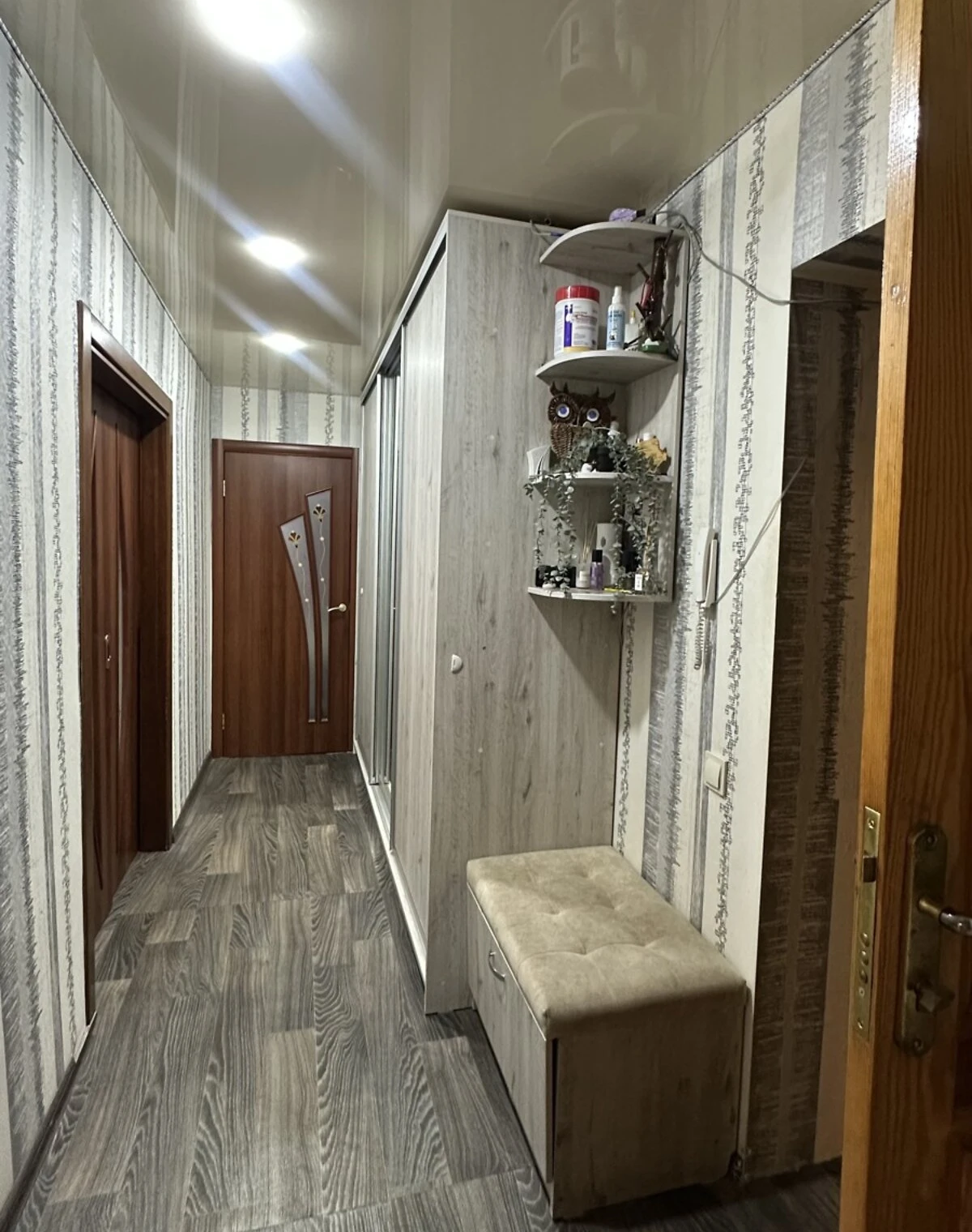 2-кімнатна квартира, Соснівський: опалення й вода без світла, торг