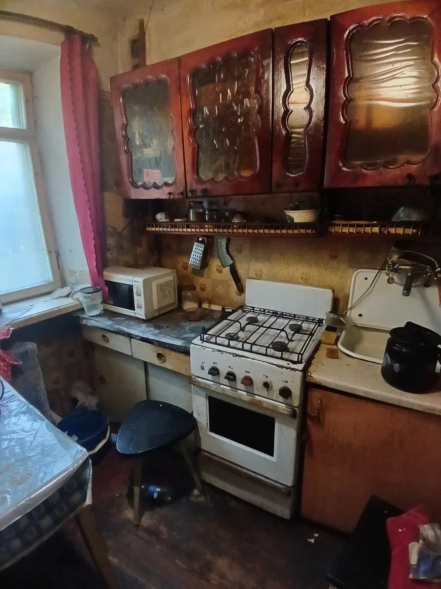 2-кімнатна квартира, Вознесенівський: під ремонт, житловий сертифікат
