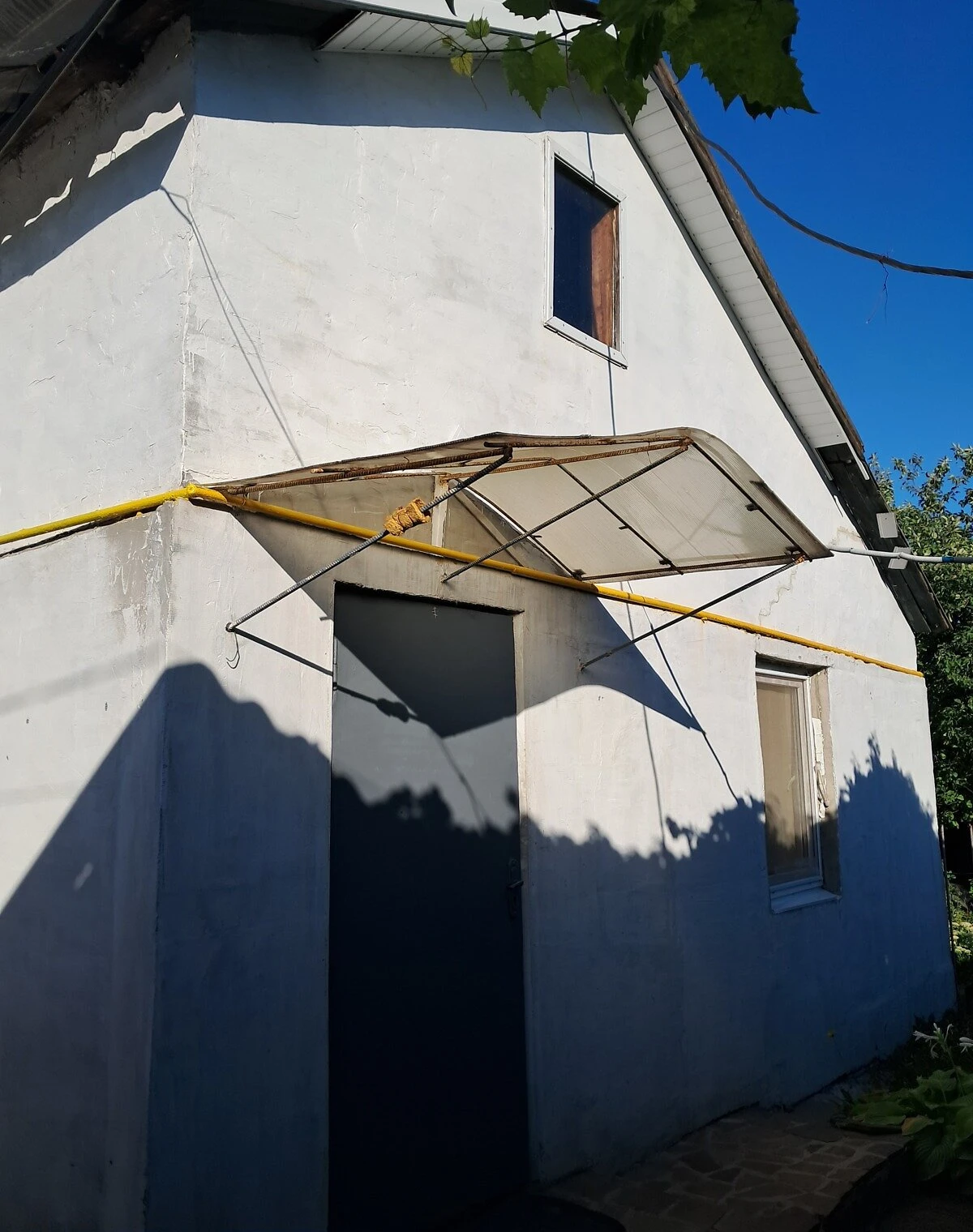 Частина будинку, Аеропорт: гараж у дворі, город і сад