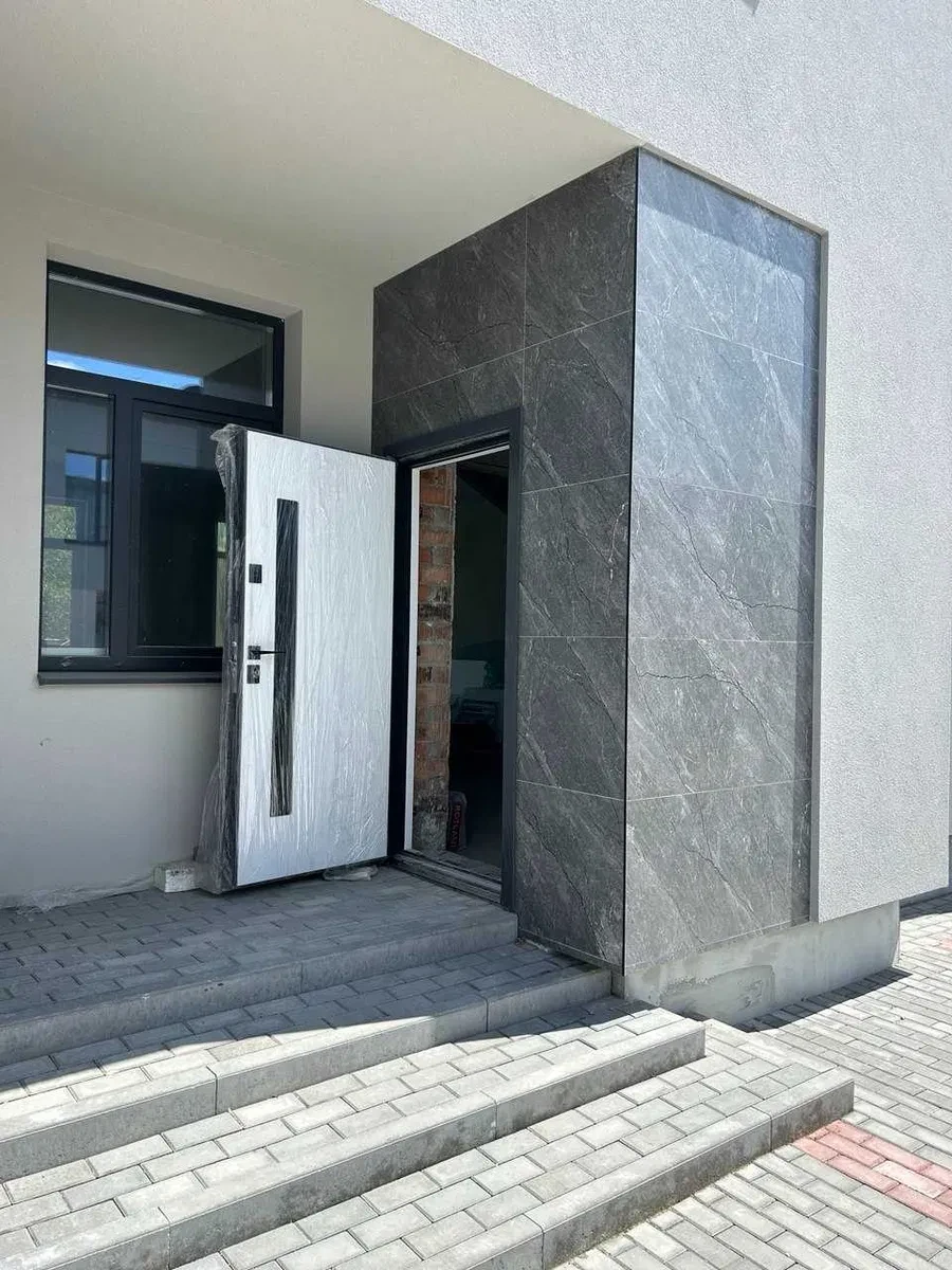 Таунхаус, Бирки: дизайнерский проект, два парковочных места, фото 5