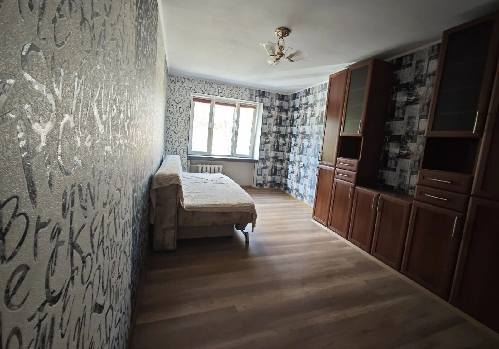 1-кімнатна квартира, Вишгородський Масив: єВідновлення, цегляні стіни - фото 5