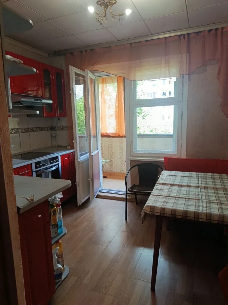 2-кімнатна квартира, Оболонський: можна з маленьким песиком, торг - фото 1