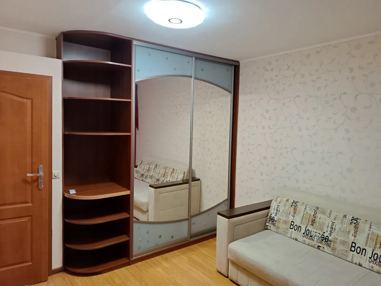 3-кімнатна квартира, Дарницький: хол 30 м², 6 хв до метро Позняки - фото 4