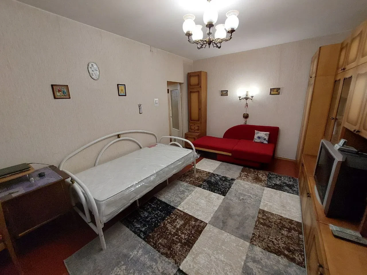 1-кімнатна квартира, Солом'янський: краєвид на фруктові дерева - фото 1