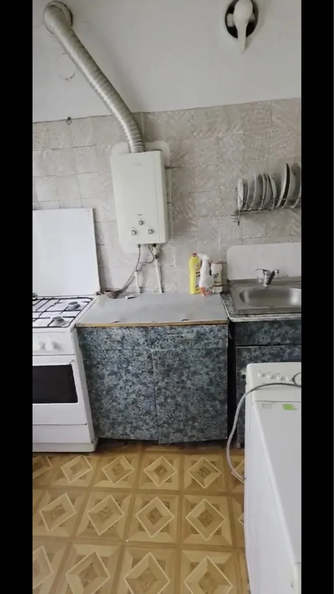 3-кімнатна квартира, Коломия: тепло, вода та інтернет без світла - фото 2