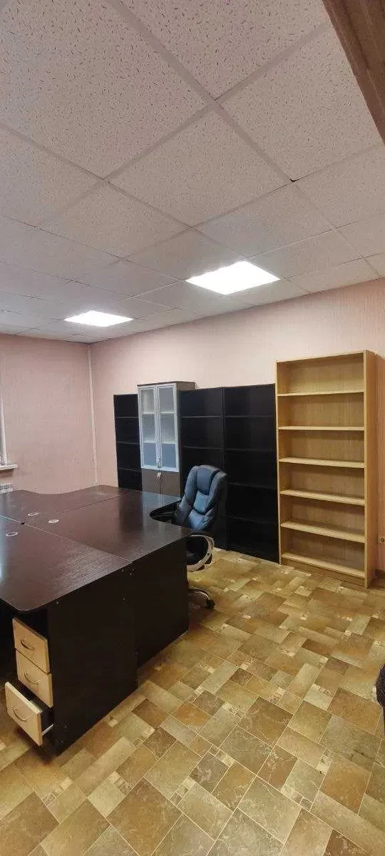 Офіс у Святошинському: резервне живлення, метро за 15 хвилин - фото 4