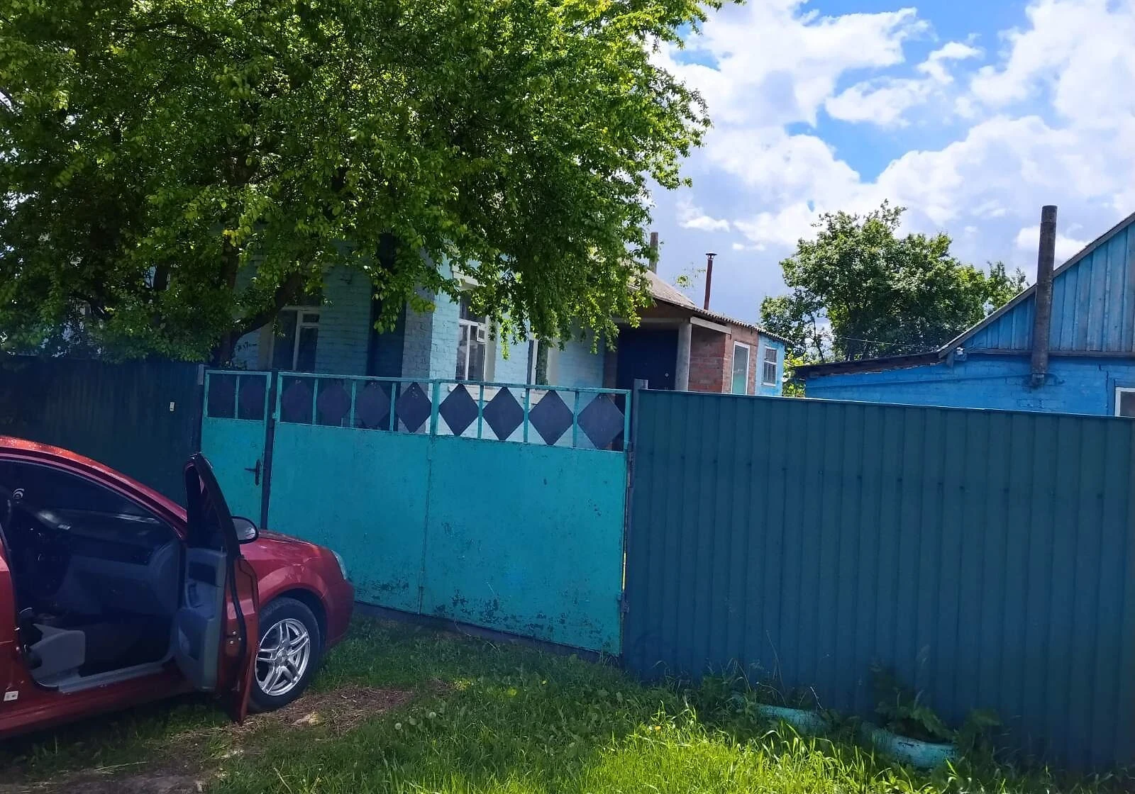 Будинок, Коломак: 15 соток, 2 спальні, свердловина - фото 1