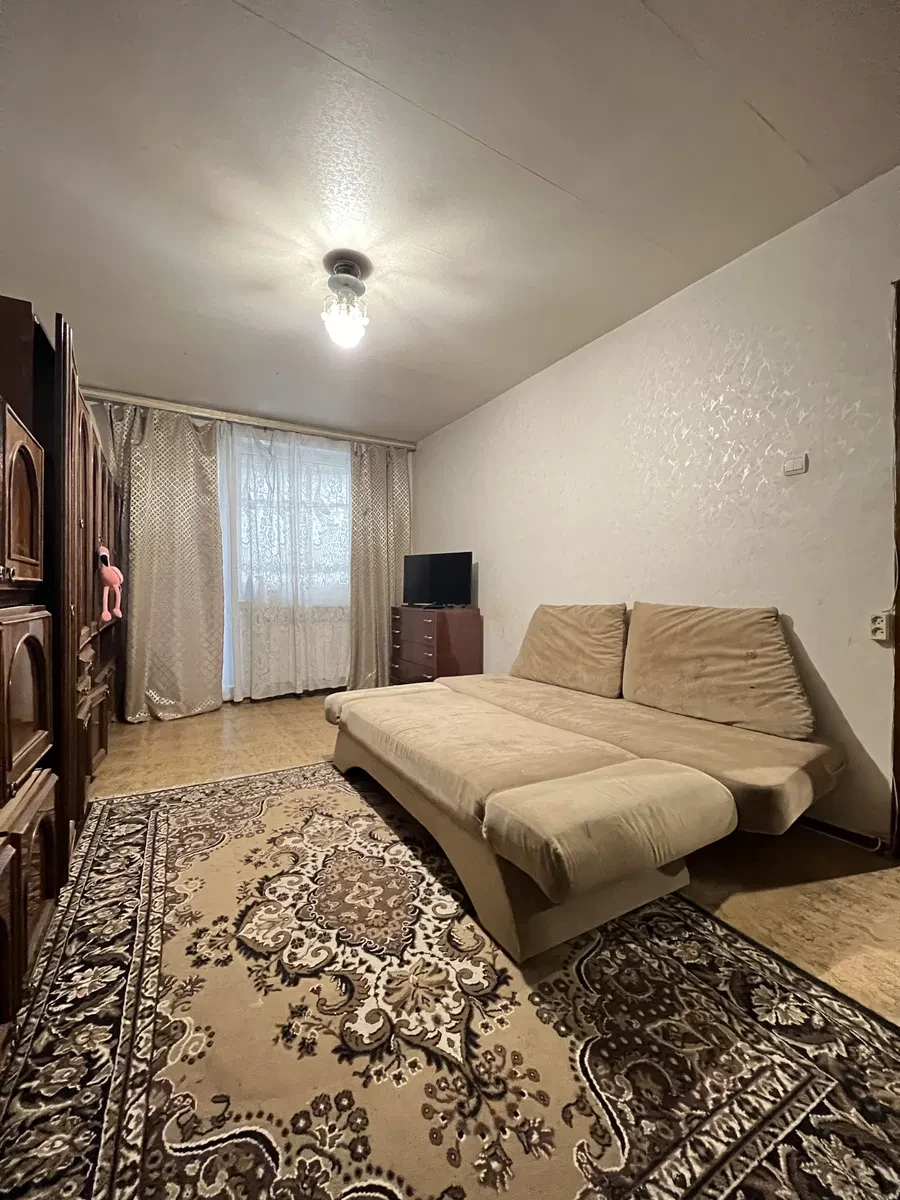 1-кімнатна квартира, Слобідський: високий перший поверх, поруч парк, фото 2