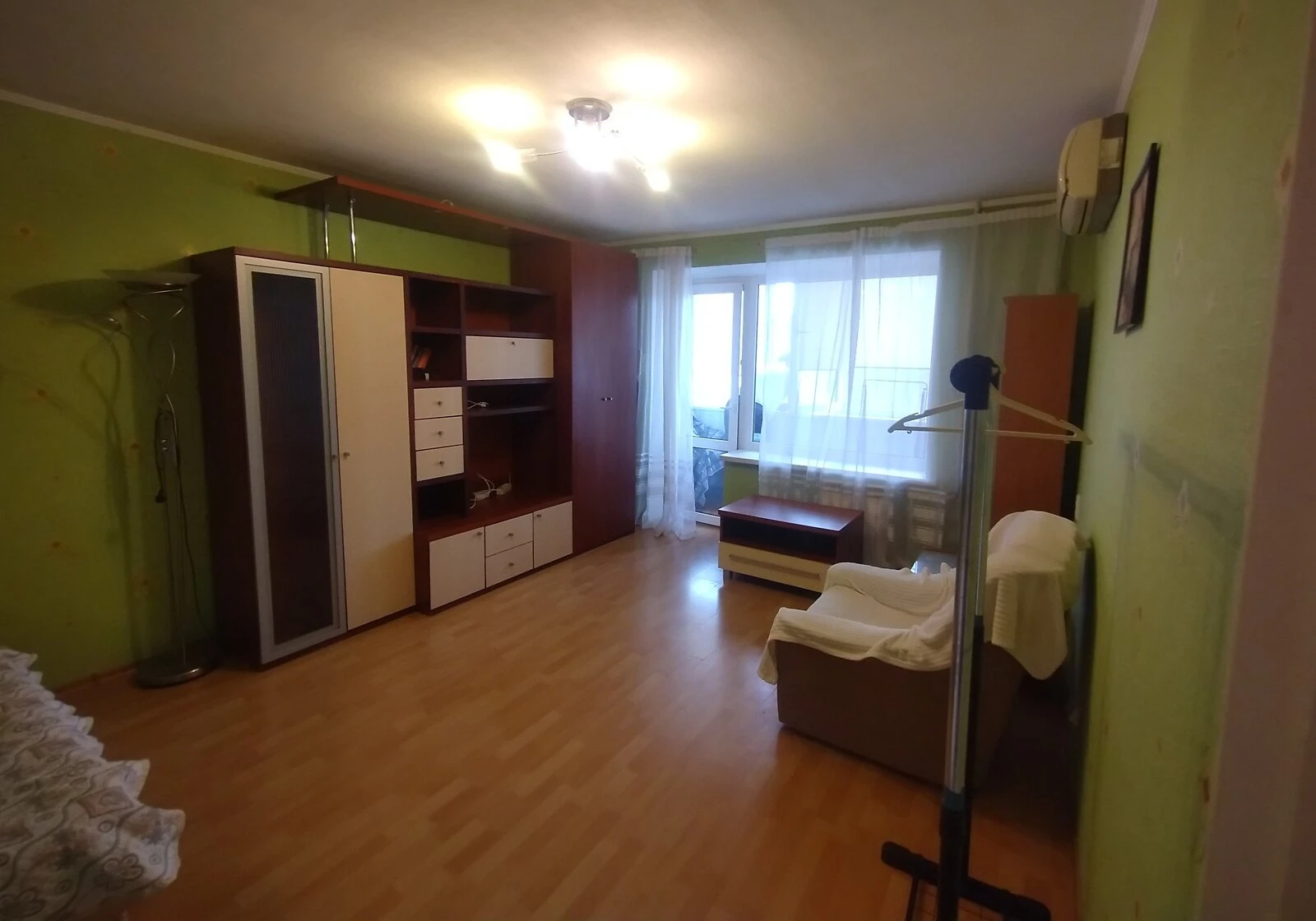 1-кімнатна квартира, Липки: євроремонт, метро Палац спорту