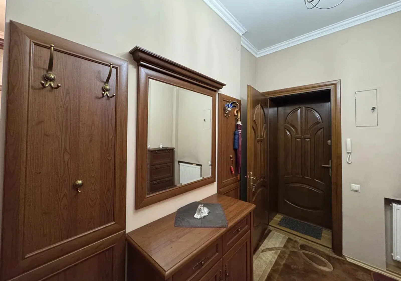 3-кімнатна квартира, Центр: закритий двір - фото 1