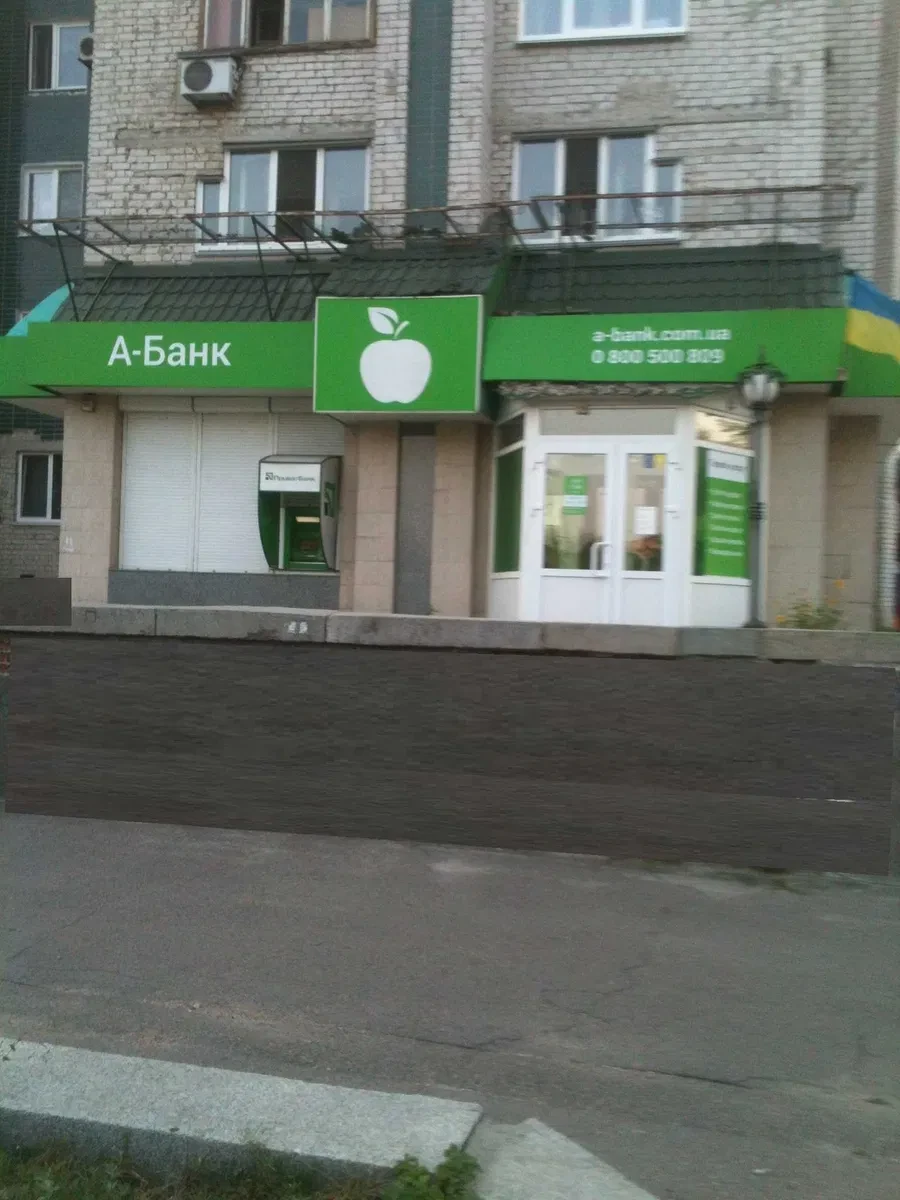 Приміщення, Черкаси: фасадне, два автономні блоки, розширення - фото 1