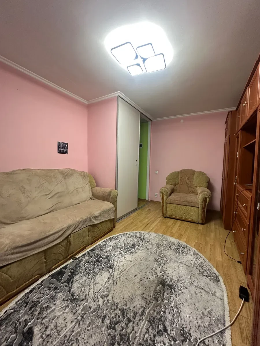 1-кімнатна квартира, Кам'янець-Подільський: косметичний ремонт, меблі, фото 3