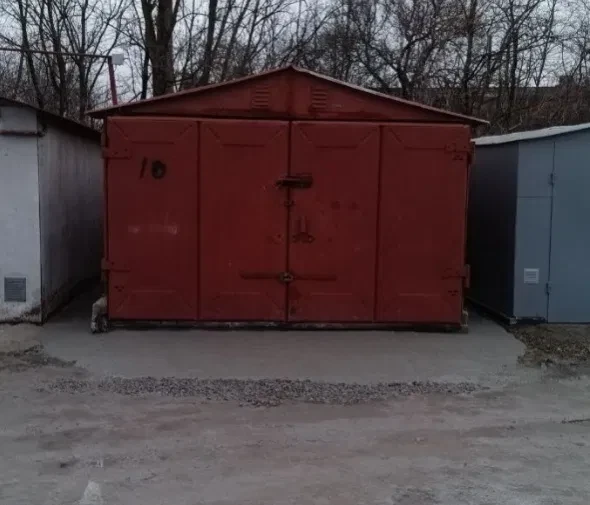 Гараж, вулиця Українська: сухий, надійні замки, фото 3
